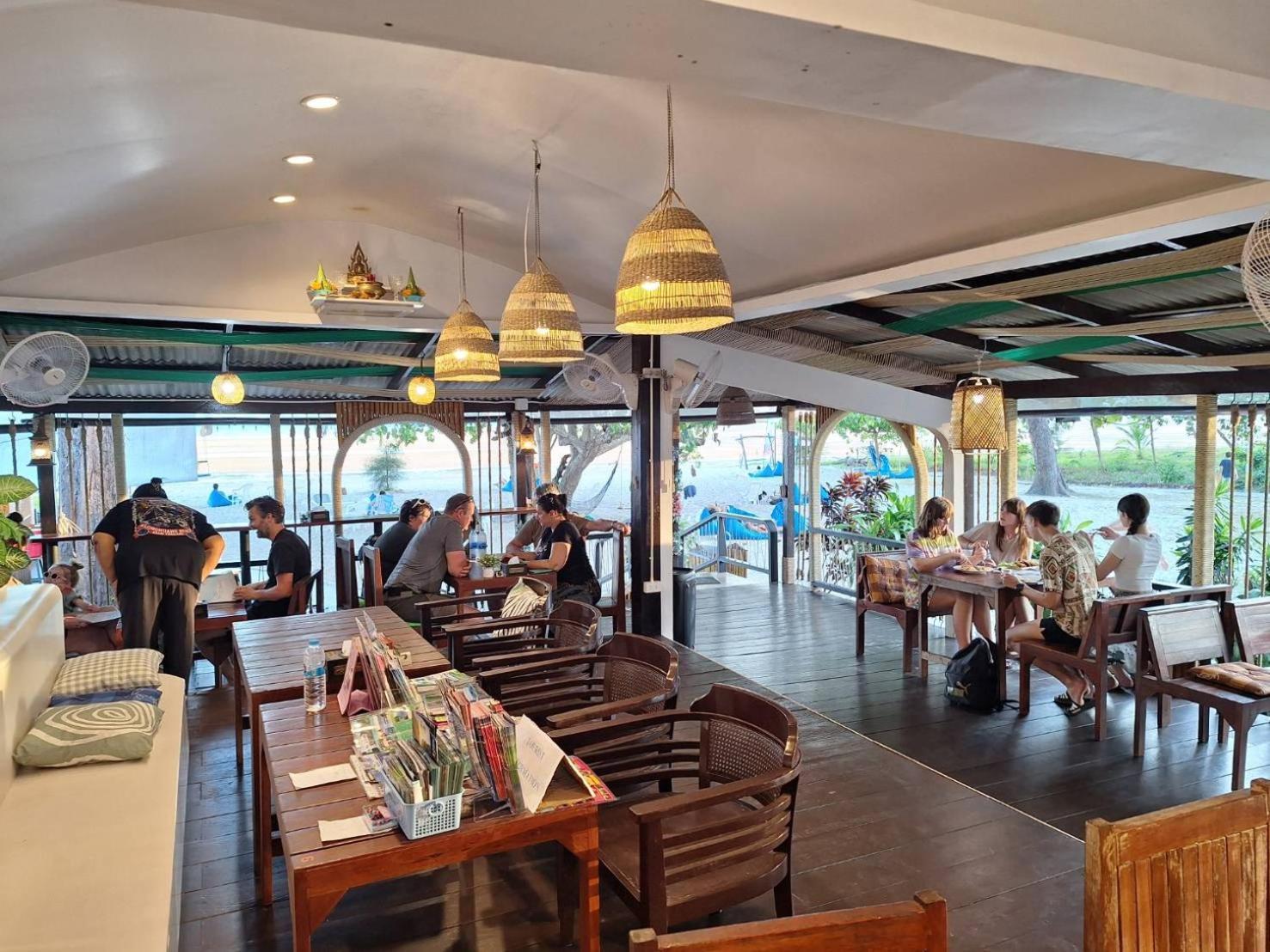 Pan Beachfront Resort Krabi Клонг-Муанг-Бич Экстерьер фото