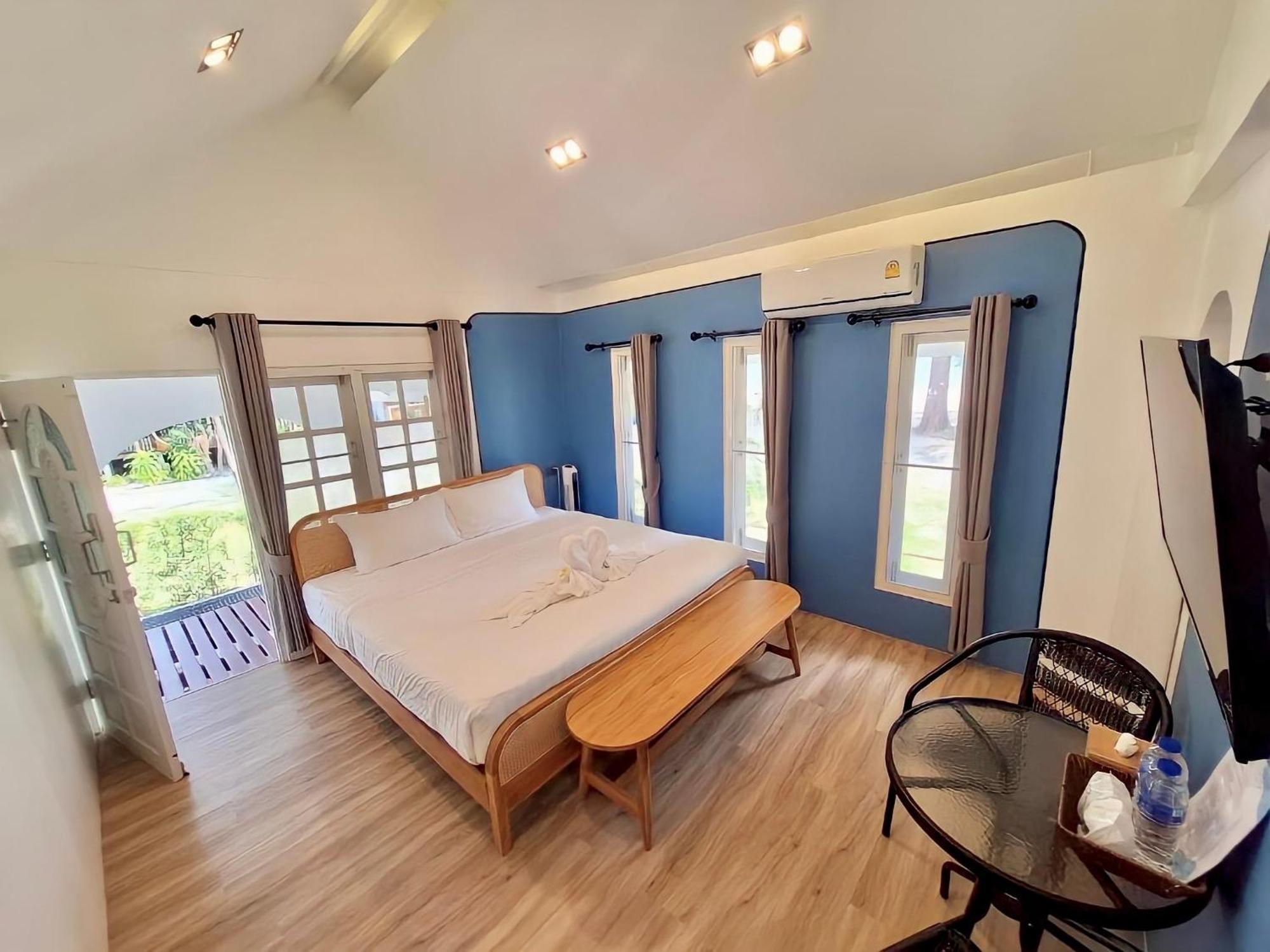 Pan Beachfront Resort Krabi Клонг-Муанг-Бич Номер фото