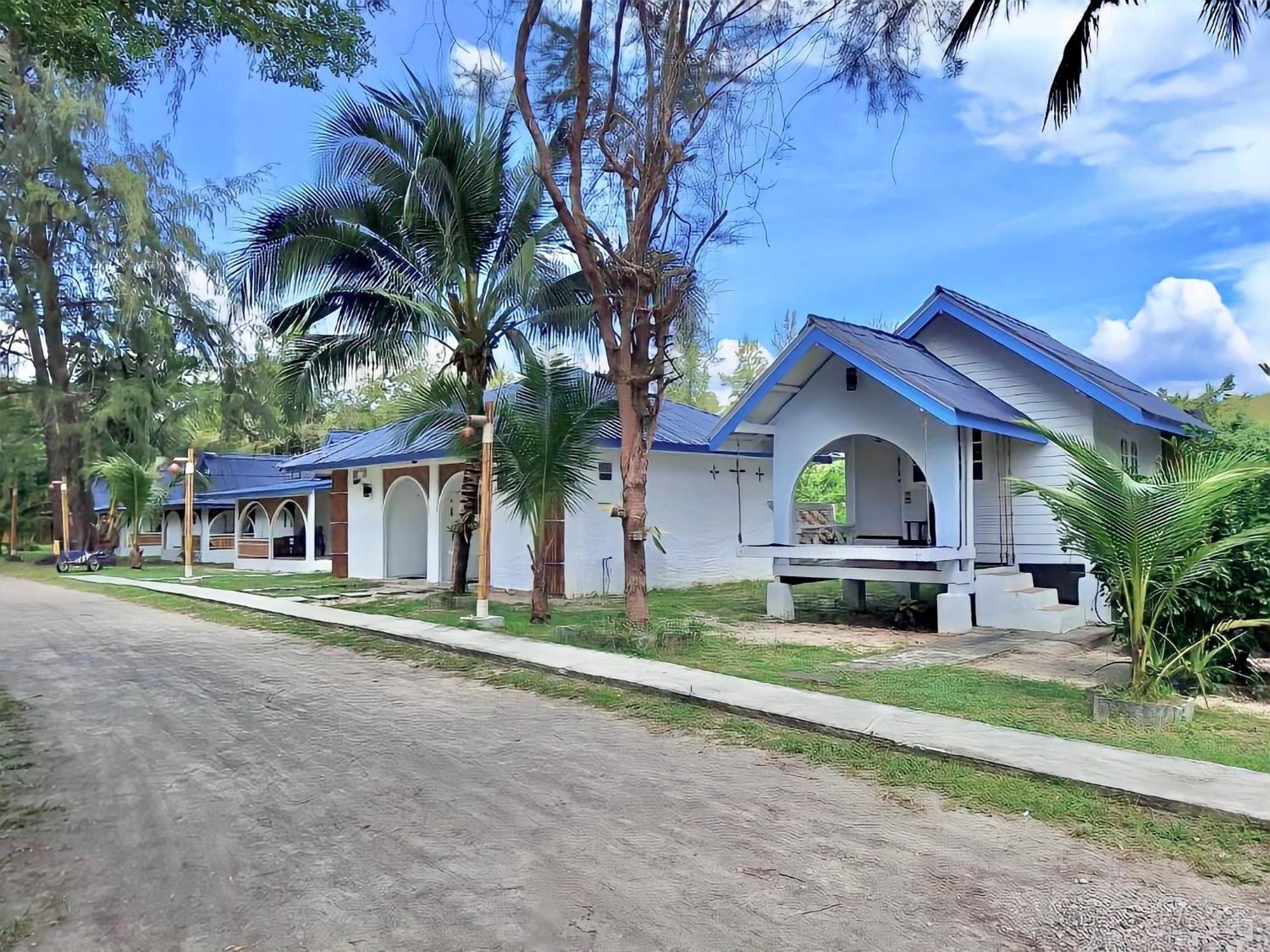 Pan Beachfront Resort Krabi Клонг-Муанг-Бич Номер фото