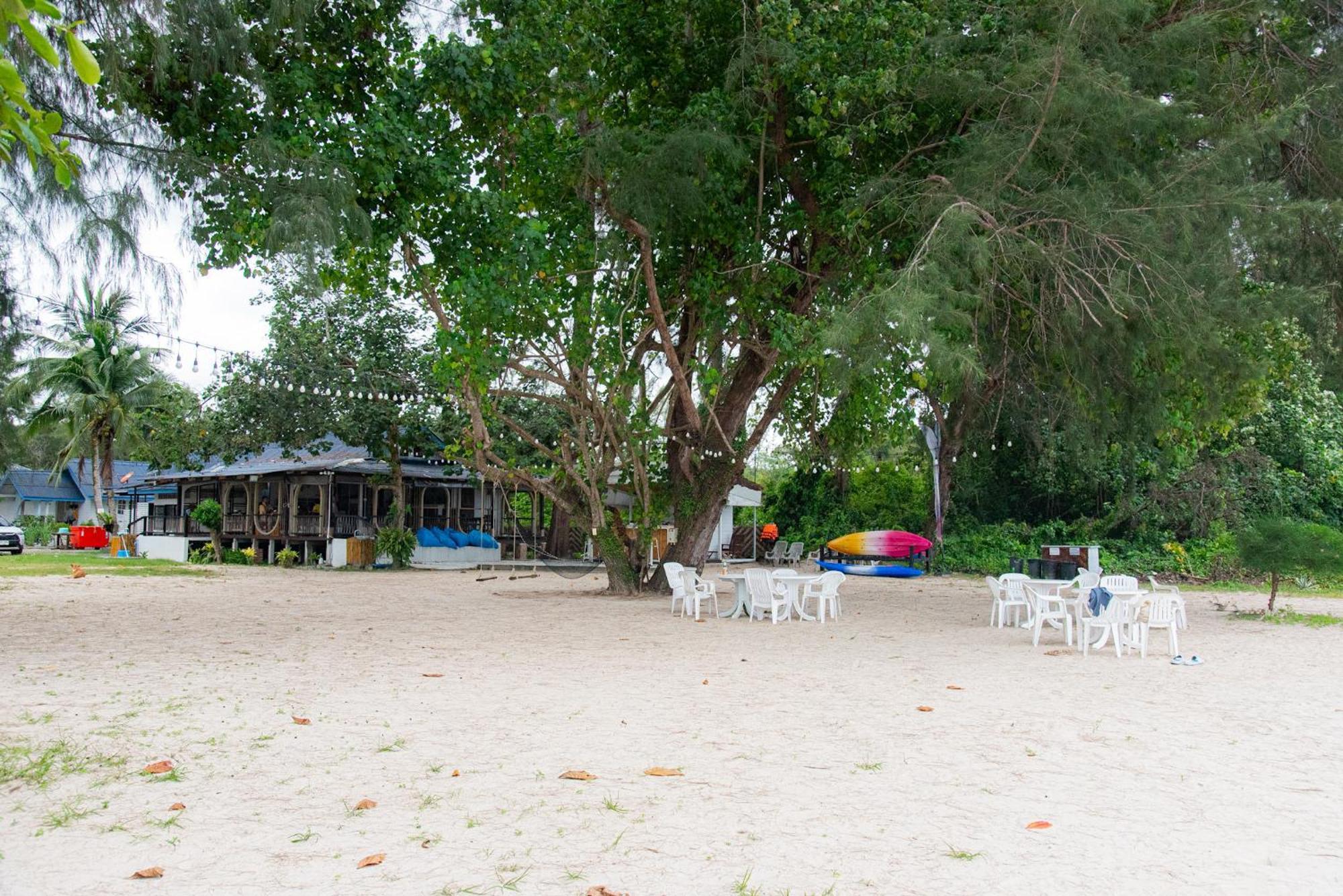 Pan Beachfront Resort Krabi Клонг-Муанг-Бич Экстерьер фото