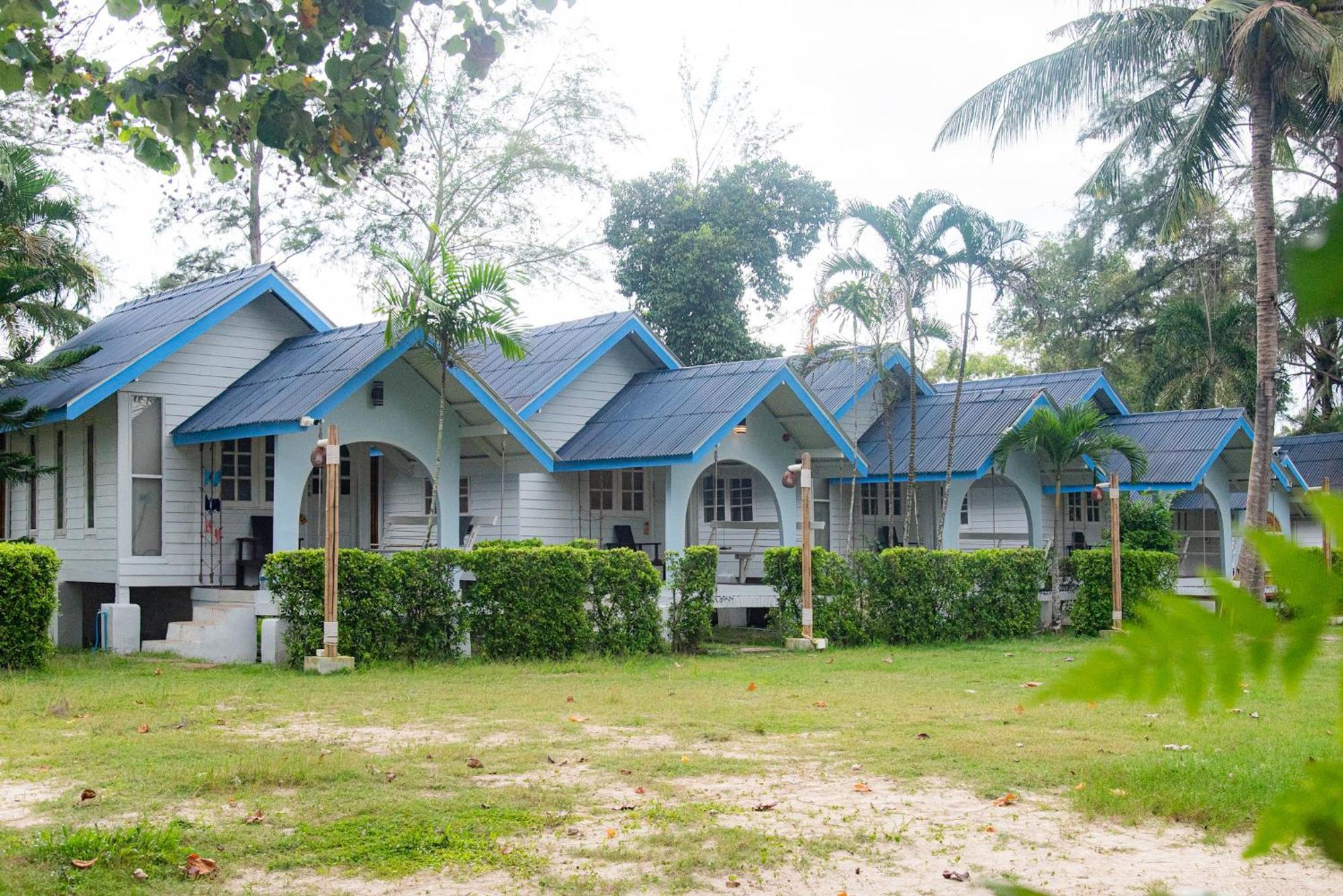 Pan Beachfront Resort Krabi Клонг-Муанг-Бич Экстерьер фото